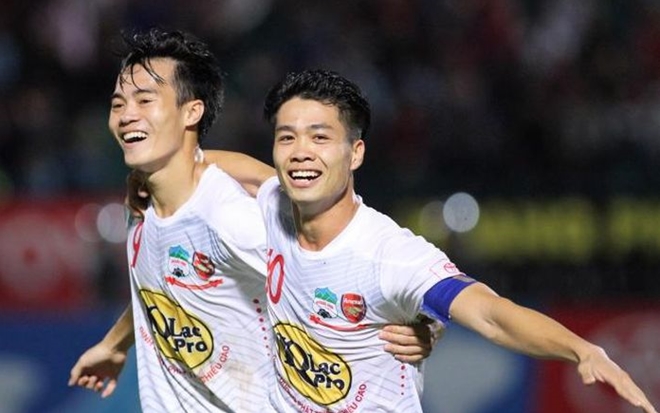 Hiểu luật bóng đá giúp bạn đến 90% thành công việc xem 1 trận bóng chuyên nghiệp.