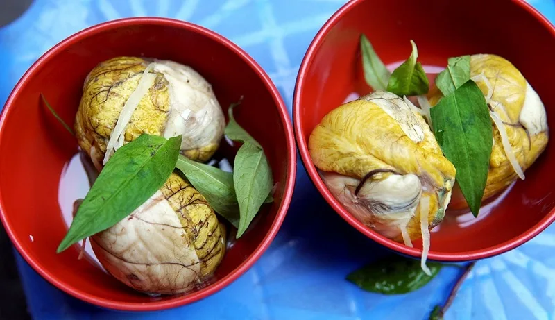 1 qua trung vit lon bao nhieu calo an the nao de khong beo