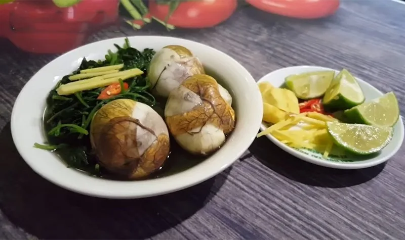 1 qua trung vit lon bao nhieu calo an the nao de khong beo