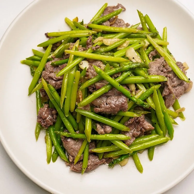 100g thit bo bao nhieu calo